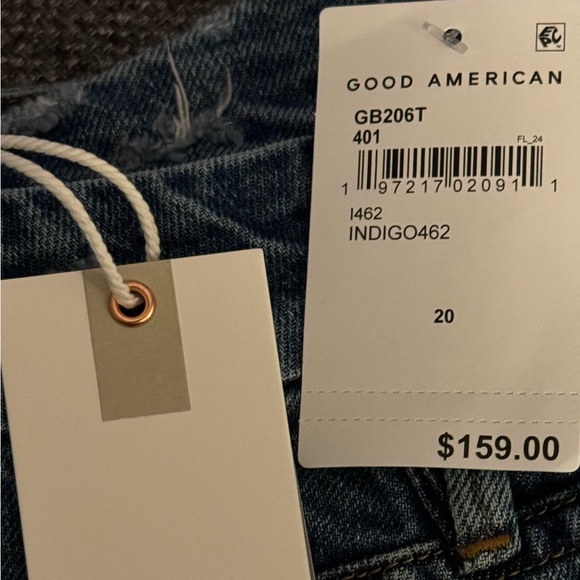 NWT Good American GOOD BOY STRAIGHT JEANS, size 20 - Picture 9 of 15